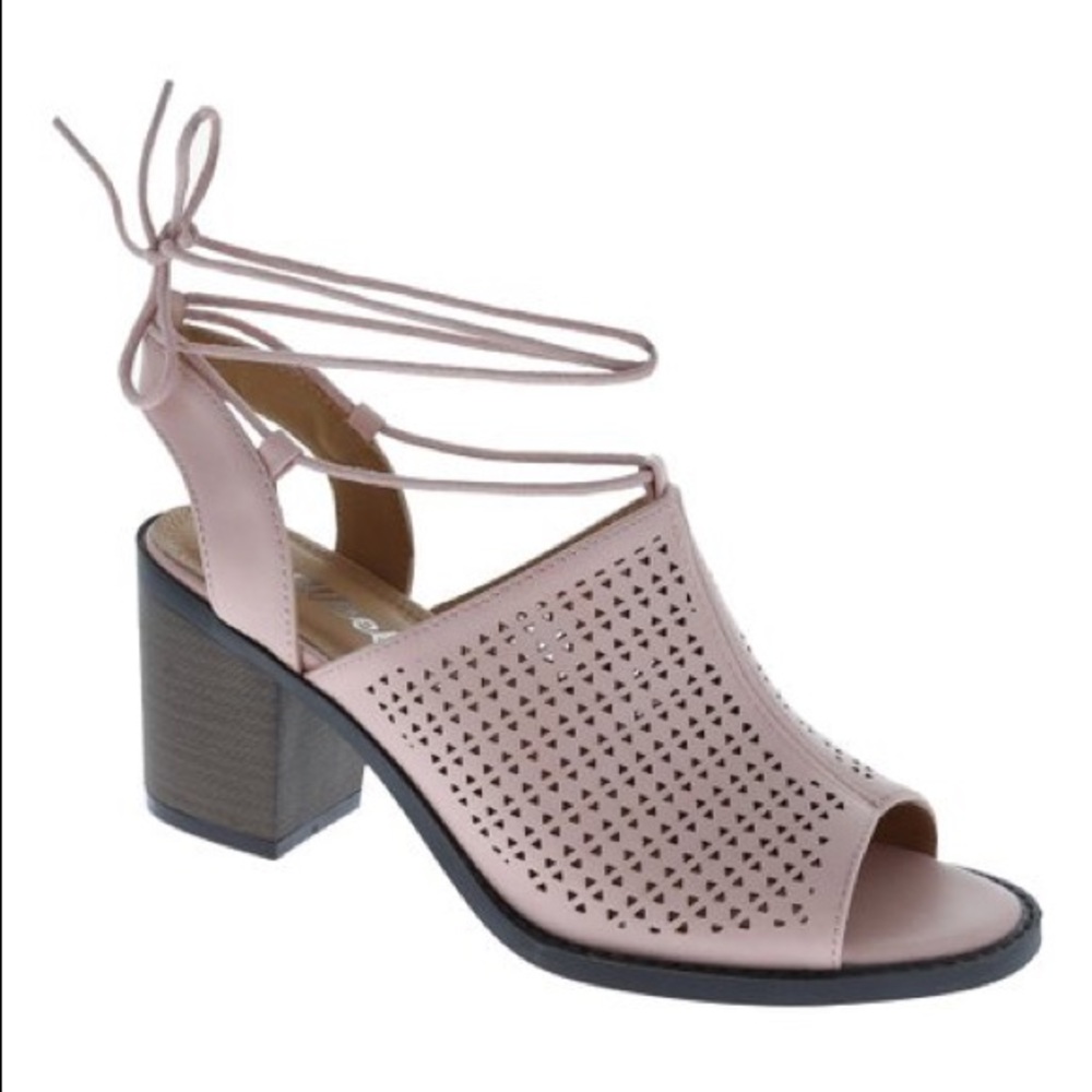 $15 🌚 Perforated Bootie Sandals tie up - Picture 5 of 5